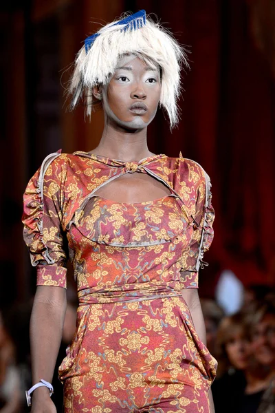 Look 64